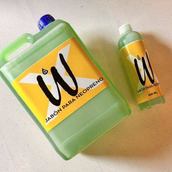 W jabón para neopreno. Biodegradable. No necesita aclarado. Varios tamaños.